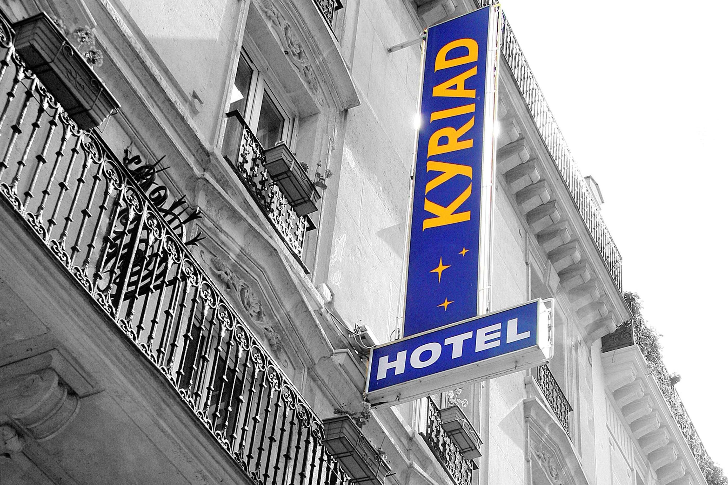 Kyriad Hotel XIII Italie Gobelins Paris Exterior foto